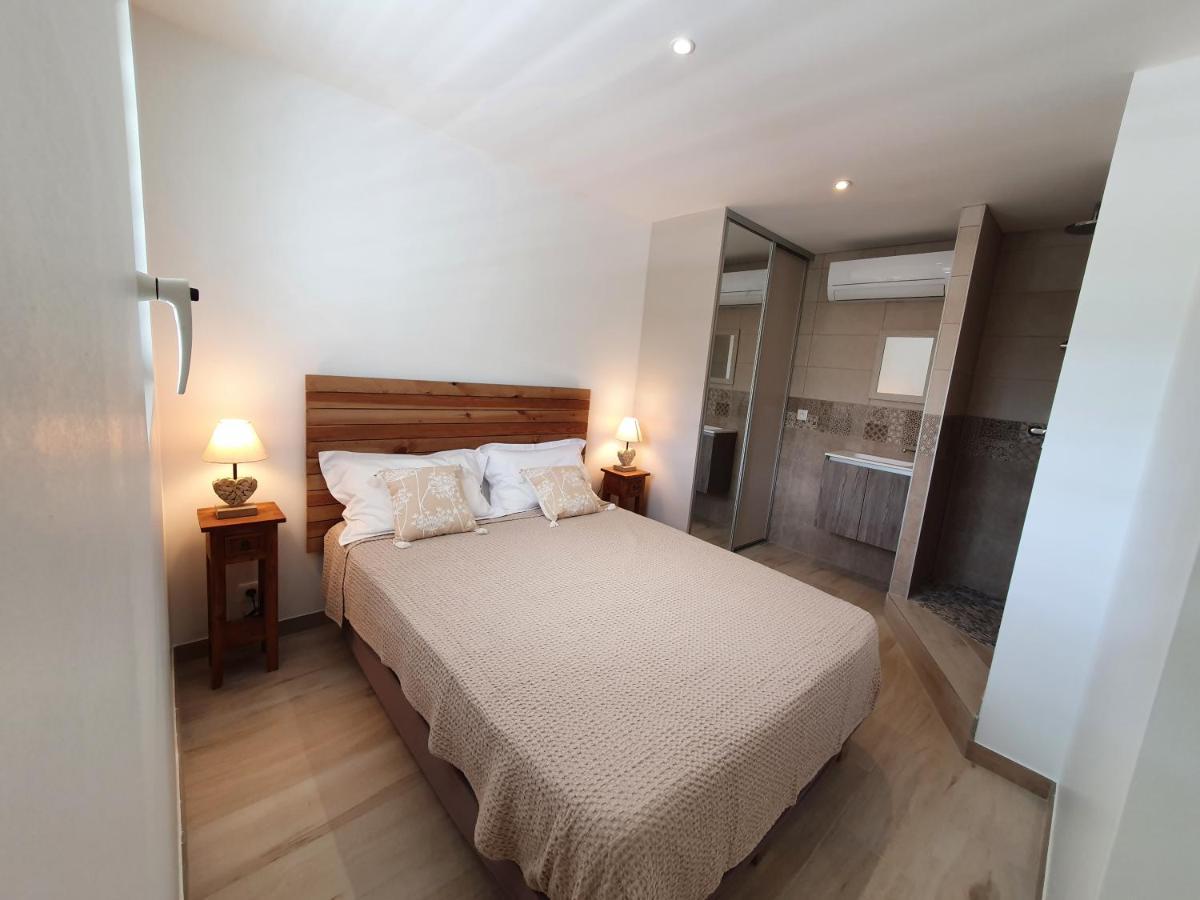 Pinel Superbe Appartement En Residence Vue Mer Cul de Sac Buitenkant foto